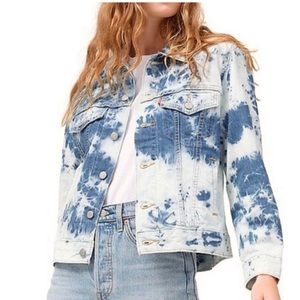Levi’s Tie-dye Ex-Boyfriend Trucker Jack